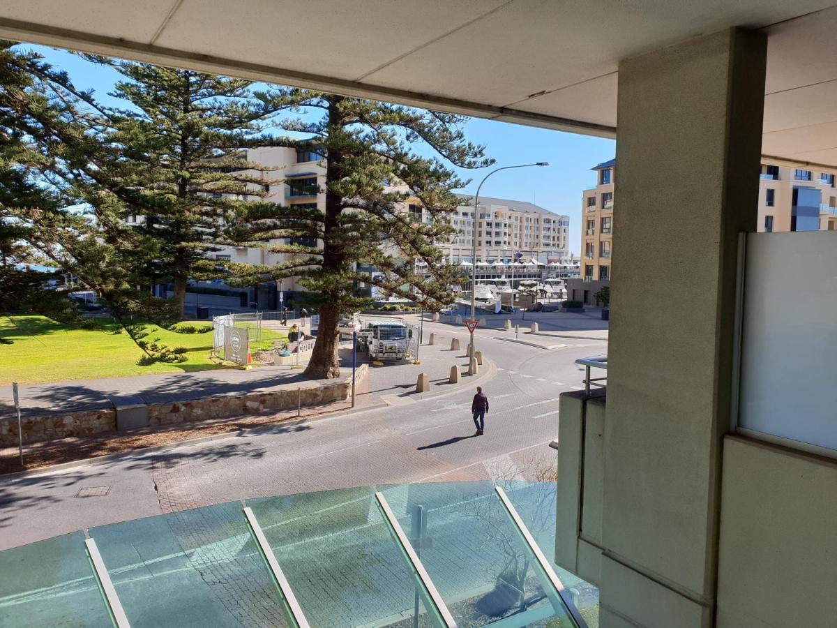 Glenelg Getaway 3 Bedroom Apartment When Correct Number Of Guests Are Booked Exterior photo